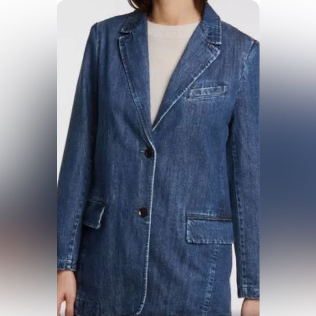 J Brand Women’s Denim 2 Button Blazer. Never Worn, Washed Once. Size Medium.